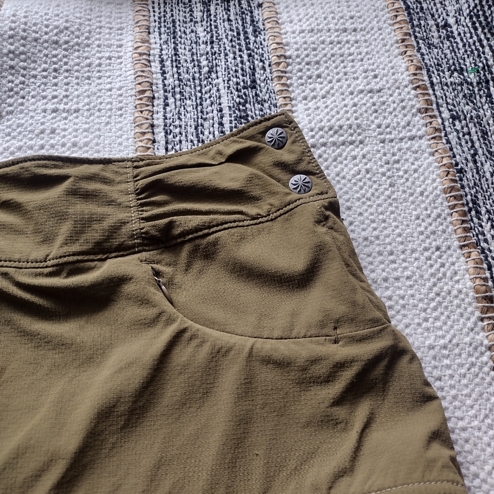 Athleta athletic Skort olive green color. - Picture 4 of 5